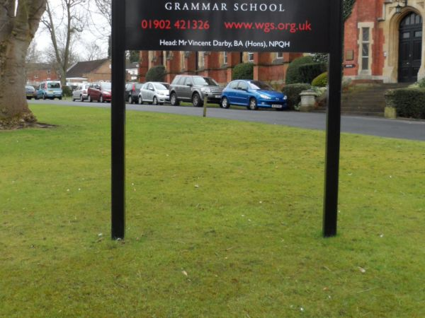 Wolverhampton Grammar School post and panel signage